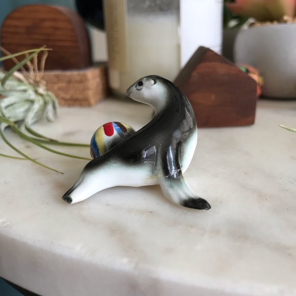 Vintage Kelvin’s bone China sea lion miniature - Picture 3 of 6
